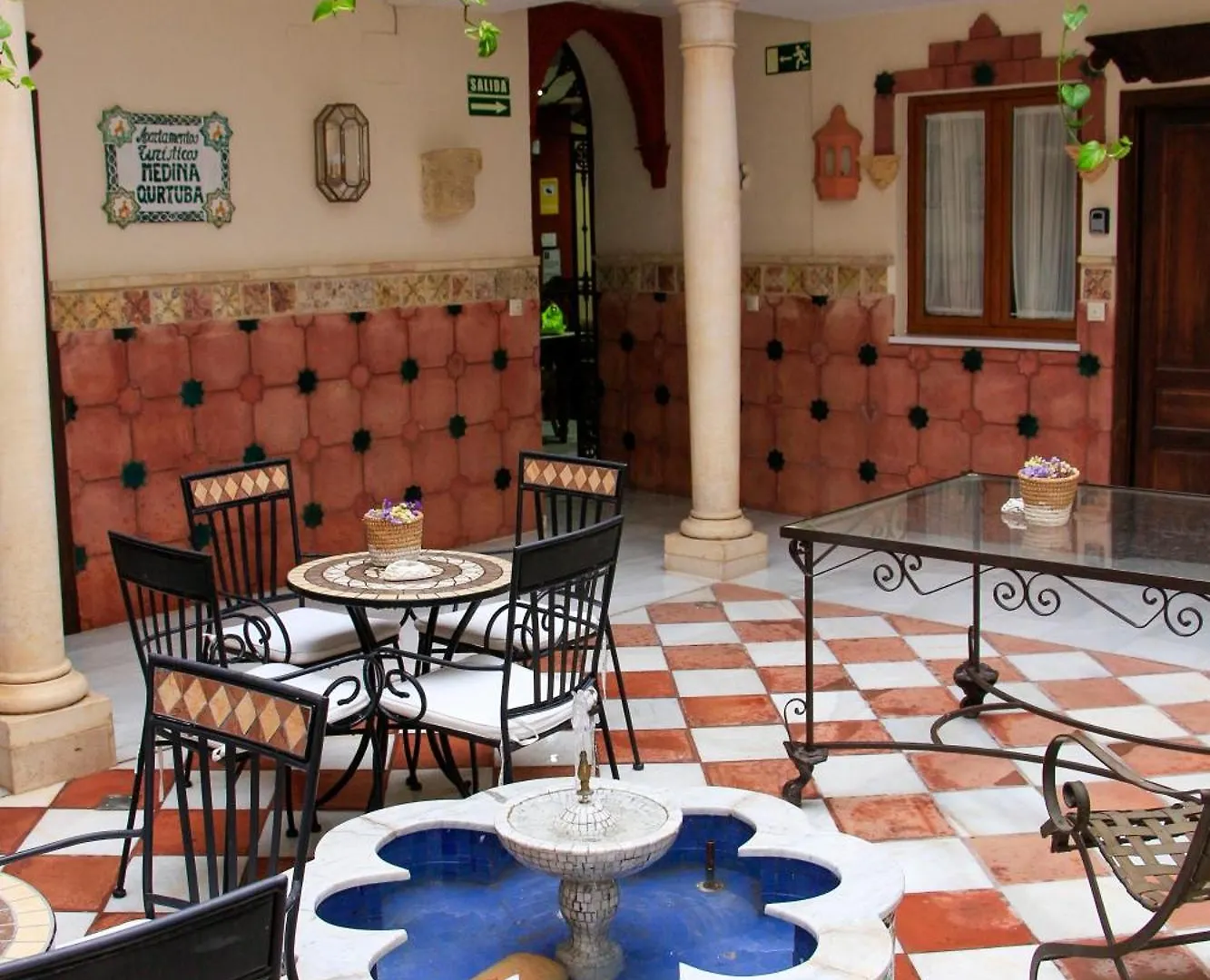 Medina Qurtuba Apartment Cordoba 0*,